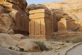 صخور الجن