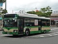 QPG-LV290N1改 阪神バス（尼崎市内線塗装） 客室に車いすスペースを設ける改造が施されている。