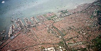 Vue aérienne du port de Tanjung Priok.