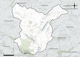 Carte en couleur présentant le réseau hydrographique de la commune