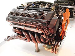 Moteur 6-cylindres M88/3 de la BMW M635CSi de 1984.