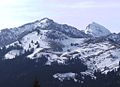 Hochsalwand hinten links, Wendelstein hinten rechts, im Vordergrund die Rampoldplatte