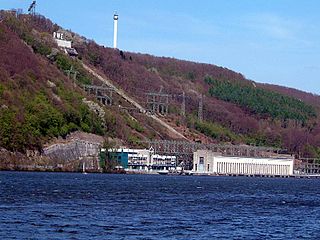 Das Pumpspeicherkraftwerk Koepchenwerk nutzt den Höhenunterschied der Südardeywand