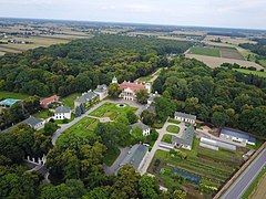 Son parc, classé[2] sur une vue aérienne,