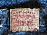 Логотип Levi's