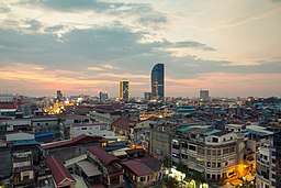 Kvällsvy över centrala Phnom Penh, januari 2015.