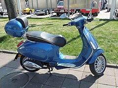 Le Piaggio Vespa Sprint.