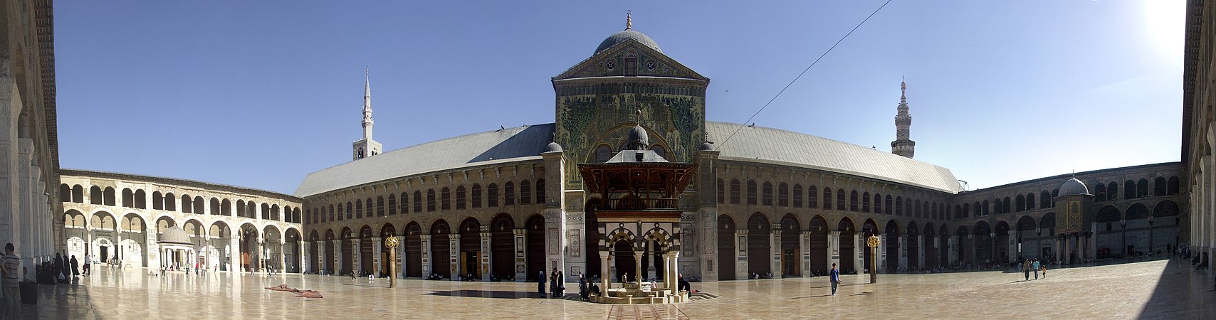 ساحة المسجد الأموي
