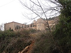 Moissac-Bellevue, Château et pigeonnier.