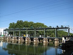 Barrage du cours Montalivet