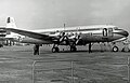 Le Douglas DC-6 de KLM (n°21) avant son départ à Londres.