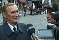 Sønsteby and Knut Joner being interviewed by Nettavisen on location in Oslo for the film Max Manus