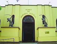 Entrada principal del Museo de Historia Natural "Javier Prado".