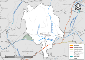 Carte en couleur présentant le réseau hydrographique de la commune