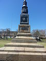 La plaza Italia dans la zone portuaire de Salto.