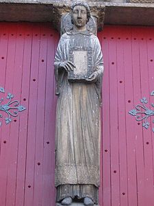 Cathédrale Saint-Étienne de Sens, statue de saint Étienne, trumeau du portail central de la façade occidentale (style 1200).