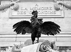 Coq gaulois sur le monument aux Girondins, esplanade des Quinconces à Bordeaux