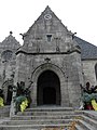 L'église paroissiale Saint-Efflam : le porche méridional