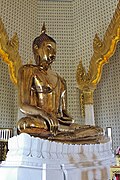 The golden Buddha statue