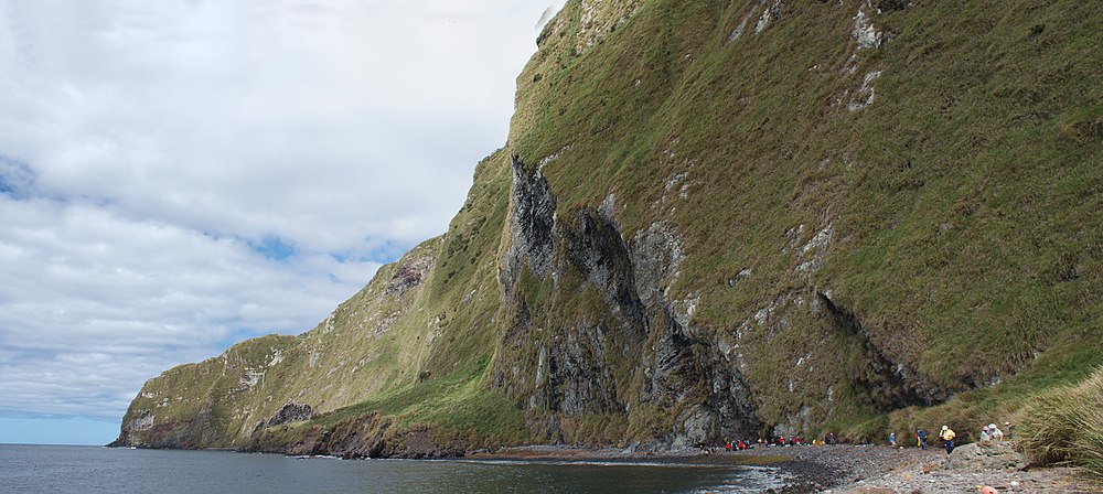 Turistas na praia da Illa Inaccessible