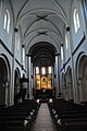 Kircheninneres mit Altar