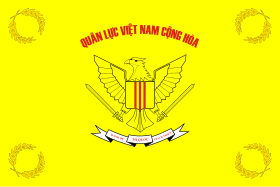 Drapeau des forces militaires de la république du VietnamDrapeau de guerre du Sud-Vietnam