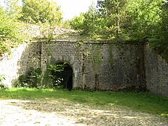 Le magasin à poudre du Fort de l'est des Buis.