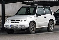 Santana 300 (Dreitürige-Version), hergestellt auf Basis des Vitara