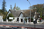 The original part of the church building dates from 1877. The church itself is closely associated with the history of the southern suburbs of Cape Town. Type of site: Church Current use: Church : Congregational.