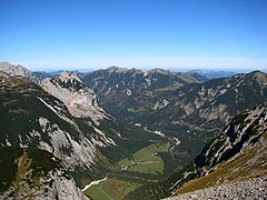 El piso septentrional de arce desde el flanco oeste de Sonnjoch