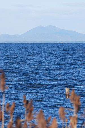 霞ケ浦と筑波山