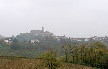 Montegrosso Paese visto da Vigliano