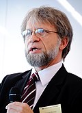 Antanas Mockus (3) (cropped).jpg