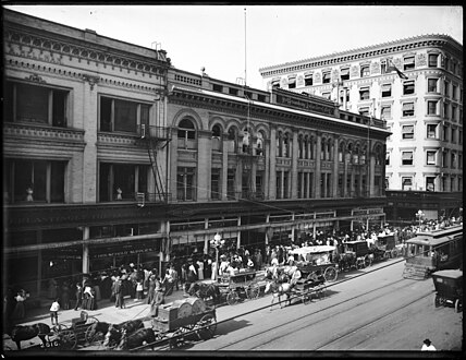 The first location, opened in 1896, 4th and Broadway