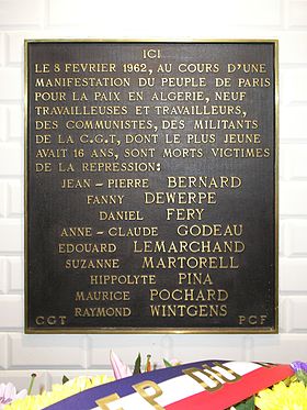 Plaque commémorative dans la station de métro Charonne.