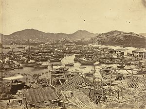 1874年甲戌風災後的油麻地， 右方岸邊為今日上海街