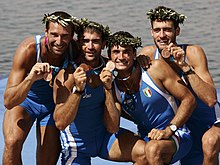 Lorenzo Porzio durante la premiazione Olimpica Atene 2004