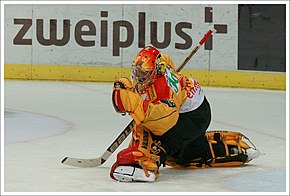 Matthias Schoder avec le maillot du SC Langnau Tigers