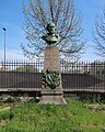 Monument à Paul Huet.