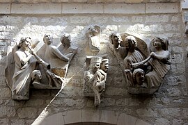 Fragments originaux du tympan (Musée de Cluny).