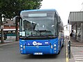 Un bus Noctilien devant la gare de Corbeil-Essonnes.