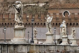 Ángeles en el Puente Sant'Angelo.