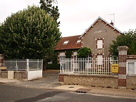 The town hall in Villemaury