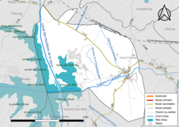 Carte en couleur présentant le réseau hydrographique de la commune