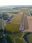 Vue aérienne de l'aérodrome d'Abbeville (2021).