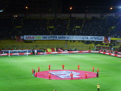 ultrAslan Özhan Canaydın'ı Kutluyor