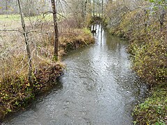 Le Boulou sert de limite entre Paussac-et-Saint-Vivien et Saint-Julien-de-Bourdeilles.