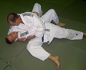 Hon-kesa-gatame