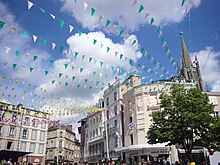 photographie des décorations mises en ville en 2009 à l'occasion des Ostensions de Limoges