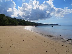 La plage de N'Gouja à marée basse.